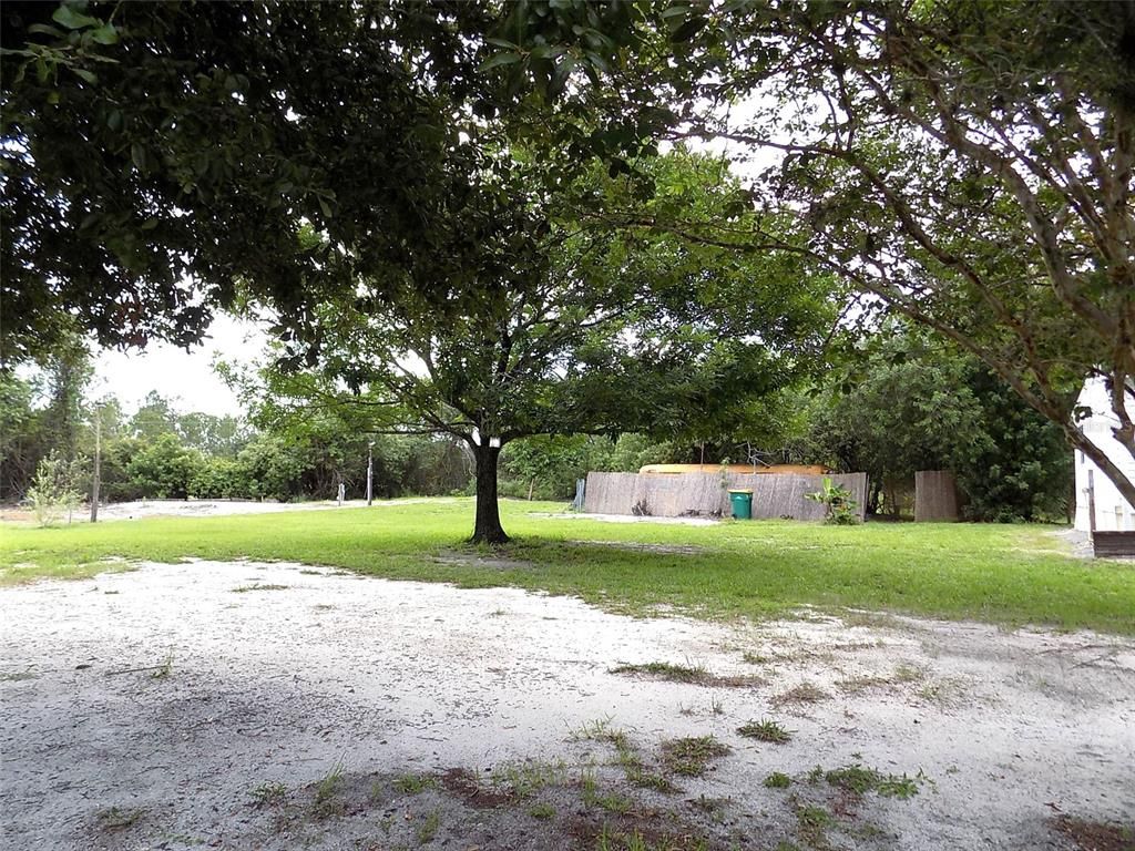 Backyard, Exterior
