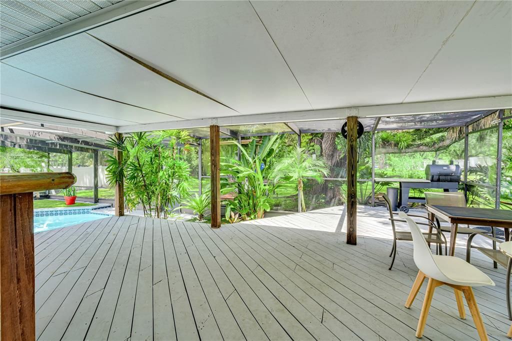 Interior, Pool, Sun Room