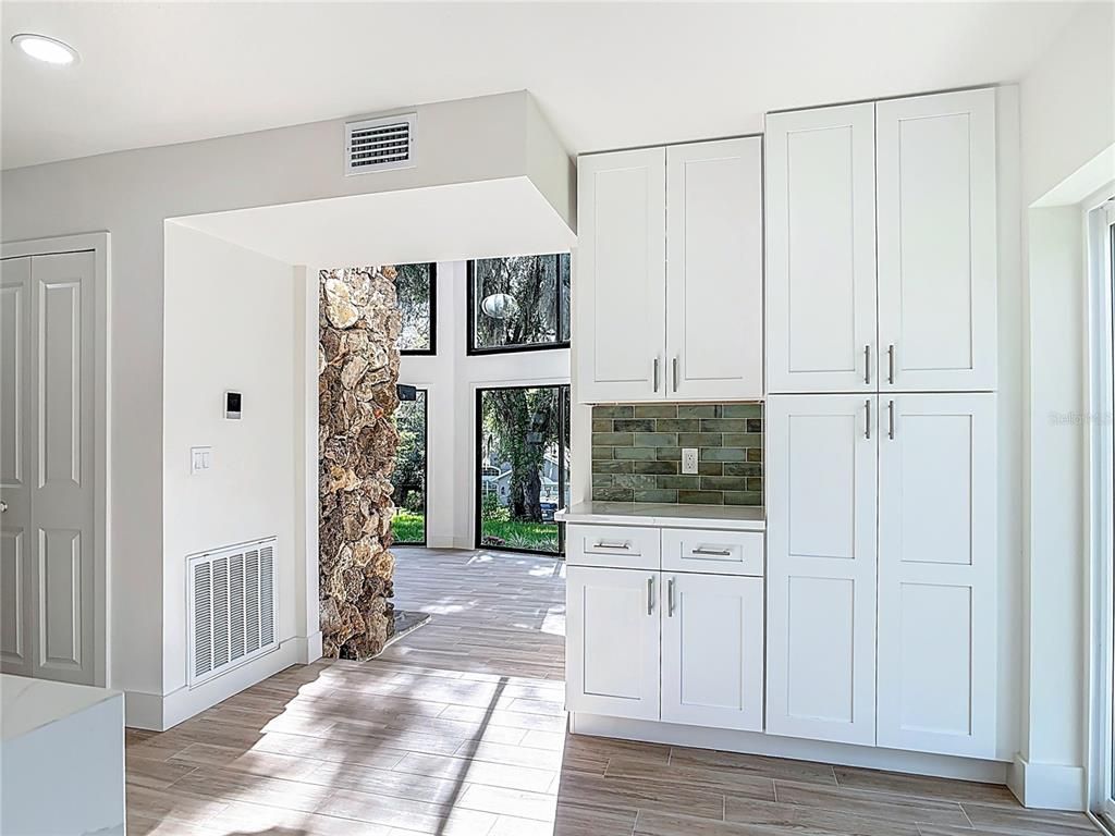 Interior, Pendant Lights, Recessed Lighting, Wood Texture Flooring