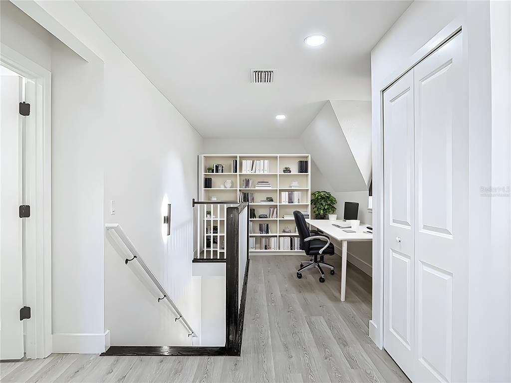 Home Office, Interior, Recessed Lighting, Wood Texture Flooring