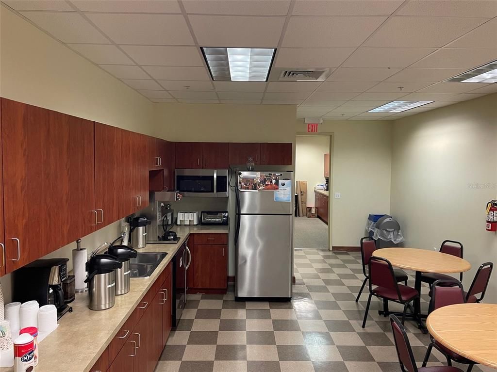 Dining room, Interior, Kitchen, Stainless Steel Appliances
