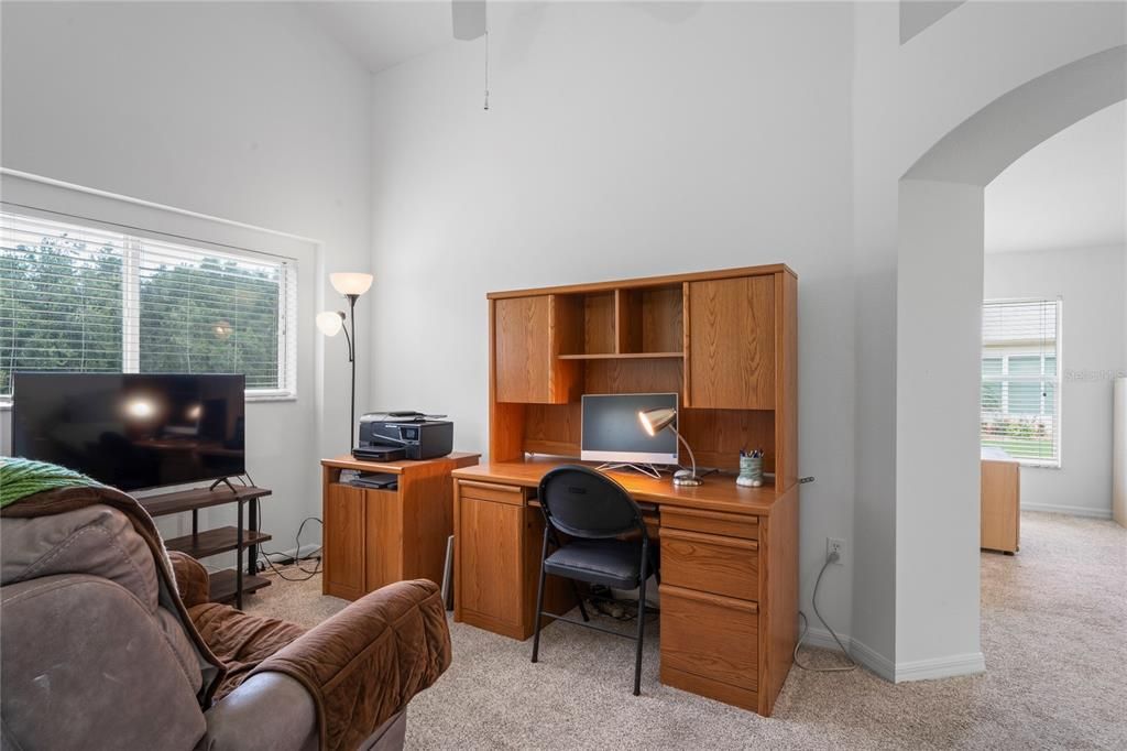 Home Office, Interior