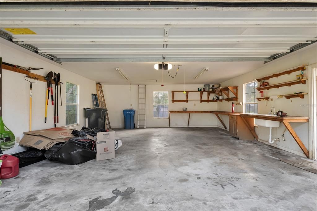 Garage, Interior
