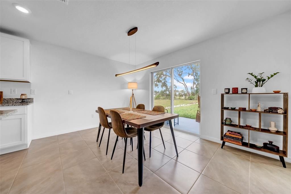 Dining room, Interior, Pendant Lights, Recessed Lighting