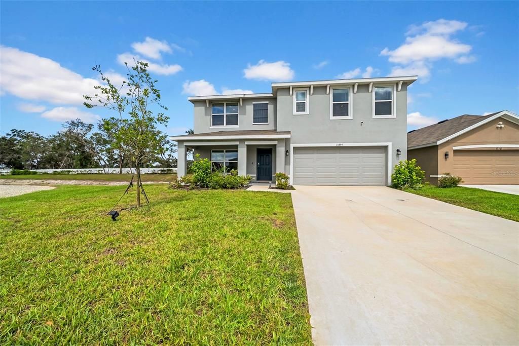 Attached, Backyard, Exterior, Facade, Split Level