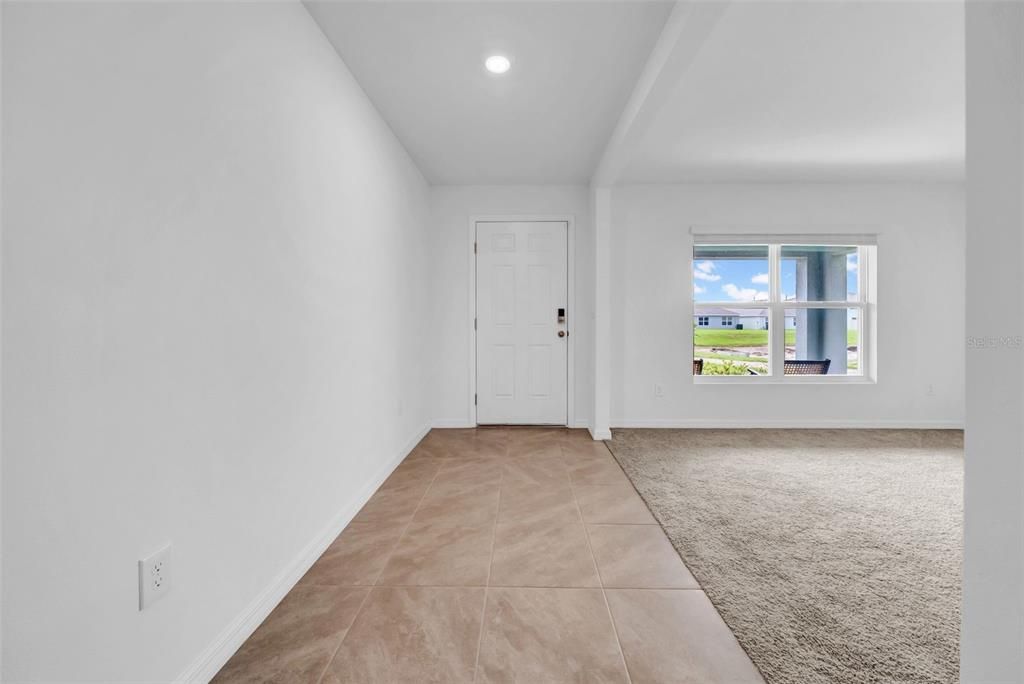 Empty room, Interior, Recessed Lighting