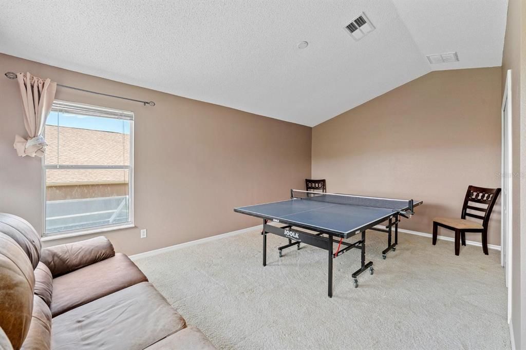 Game Room, Interior