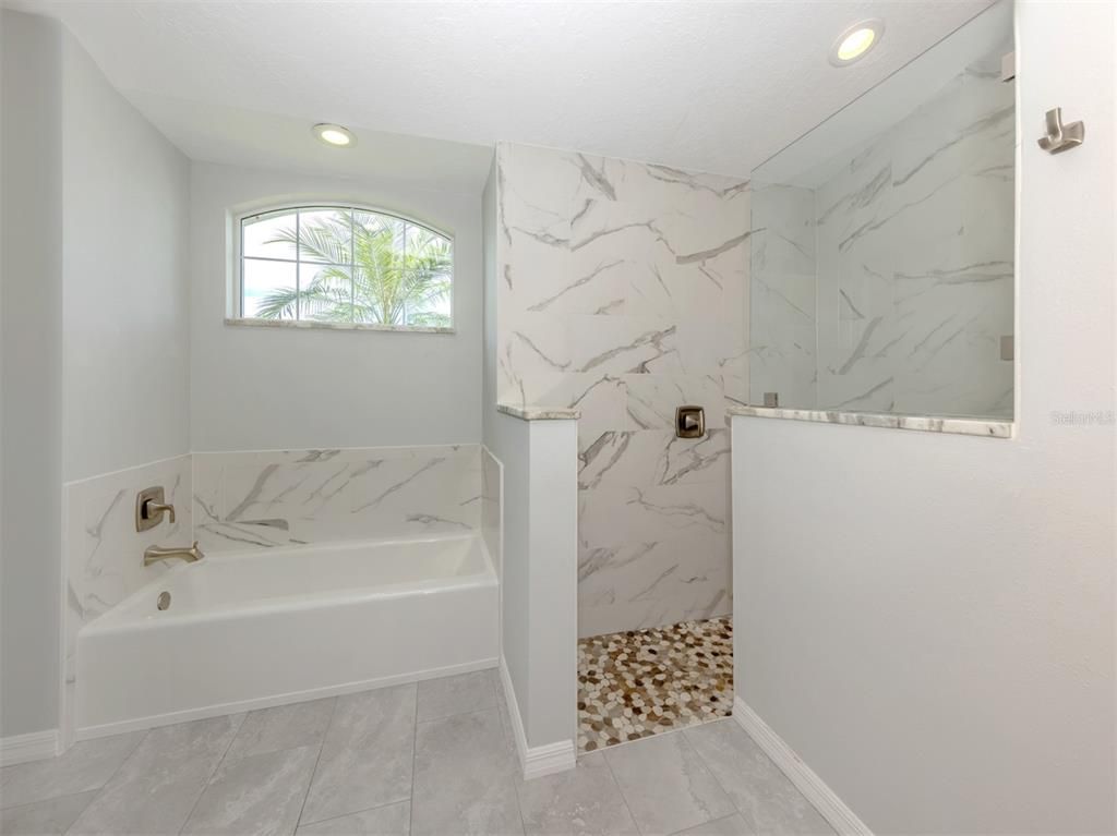 Bathroom, Interior, Marble Walls, Recessed Lighting