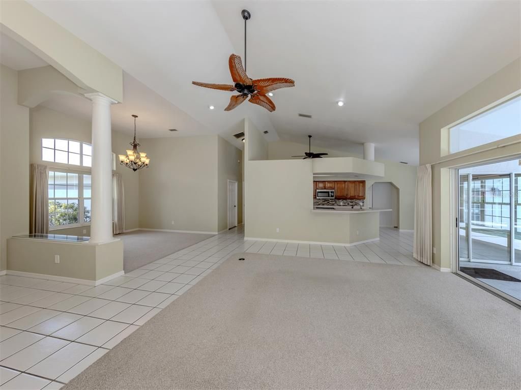 Chandelier, Empty room, Interior, Recessed Lighting