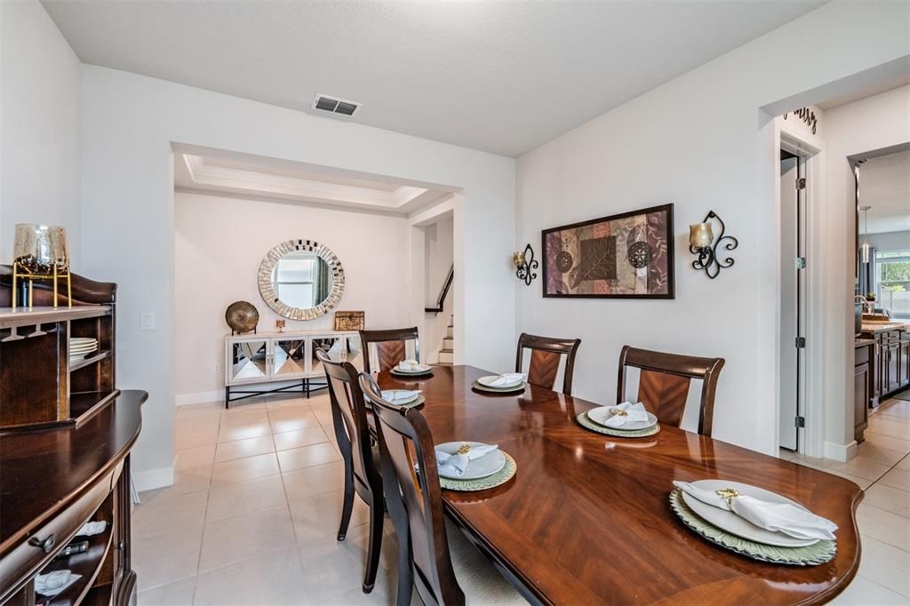 Dining room, Interior