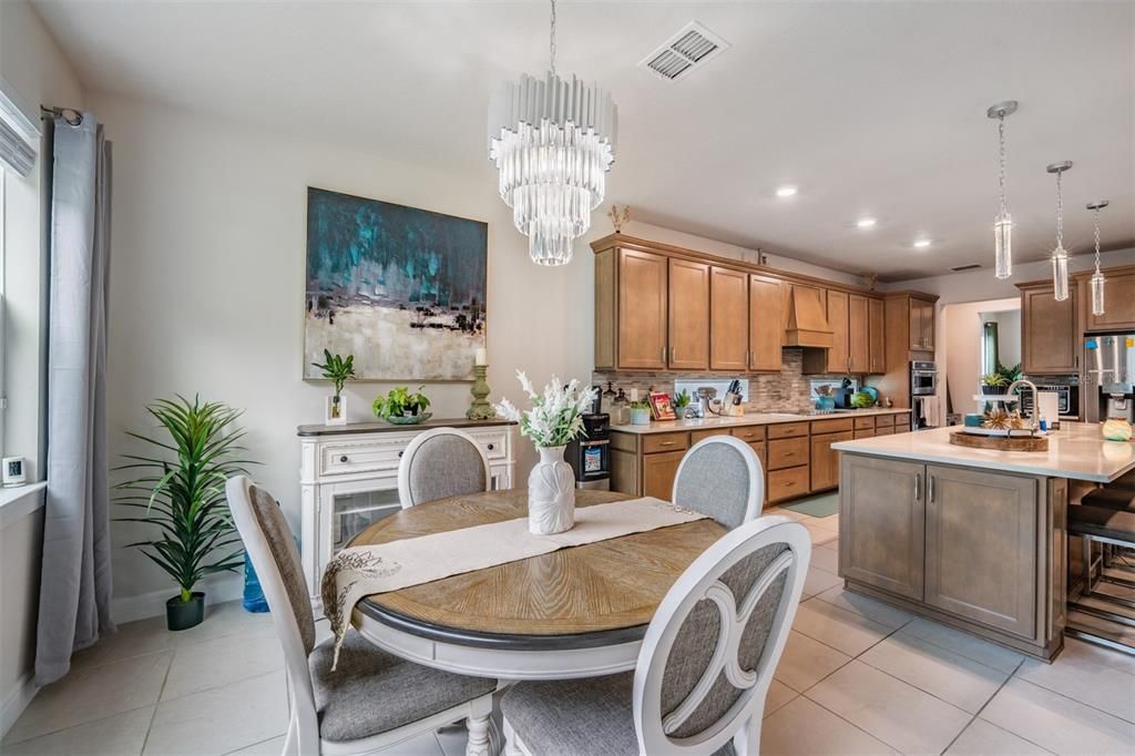 Chandelier, Dining room, Interior, Kitchen, Pendant Lights, Recessed Lighting