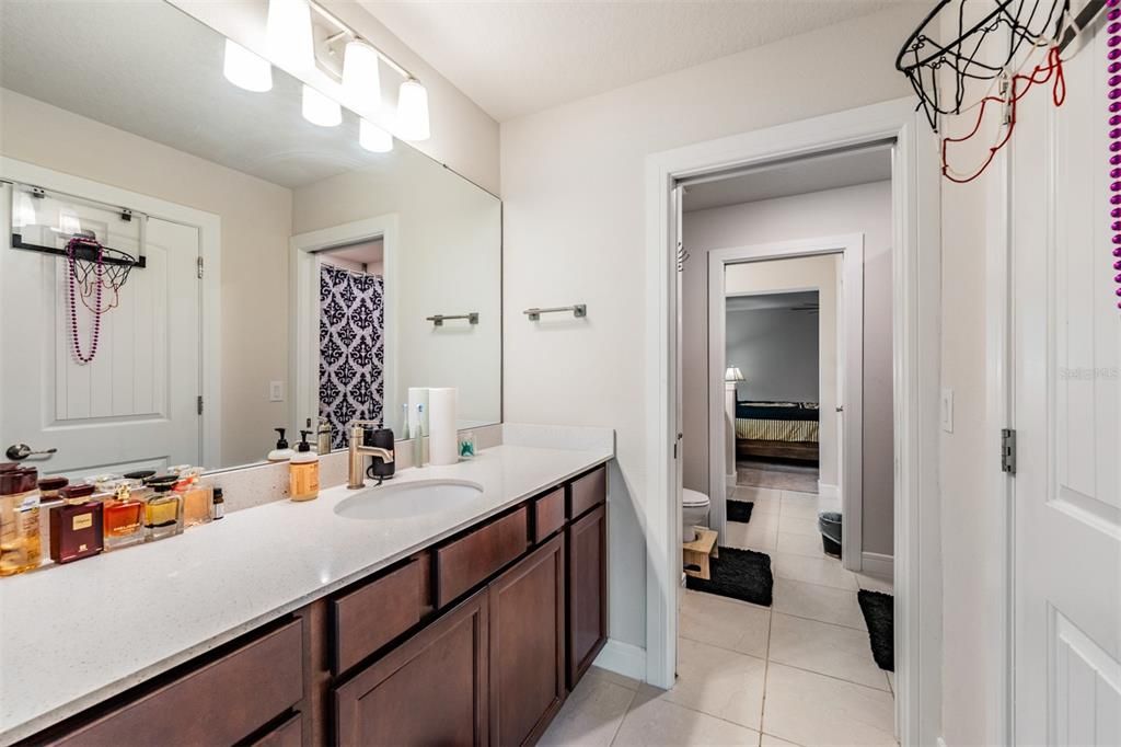 Bathroom, Bedroom, Dual Sink Vanities, Interior