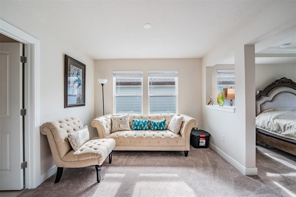 Bedroom, Interior, Water