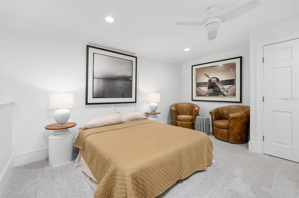 Bedroom, Interior, Recessed Lighting