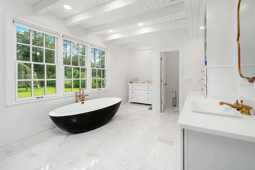 Bathroom, Dual Sink Vanities, Free Standing Baths, Interior, Marble, Recessed Lighting