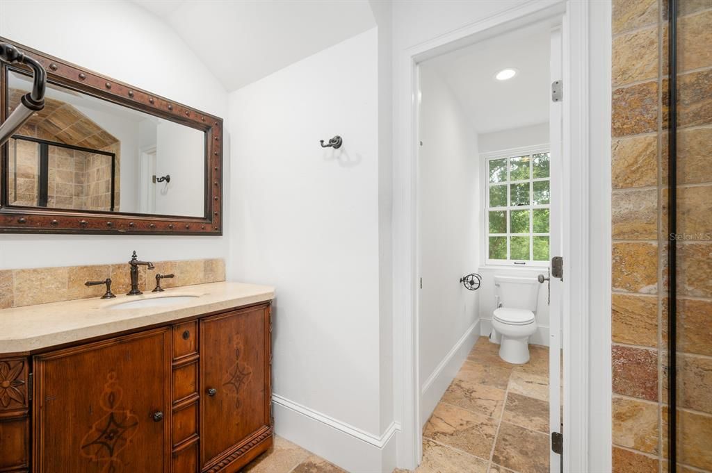Bathroom, Interior, Recessed Lighting