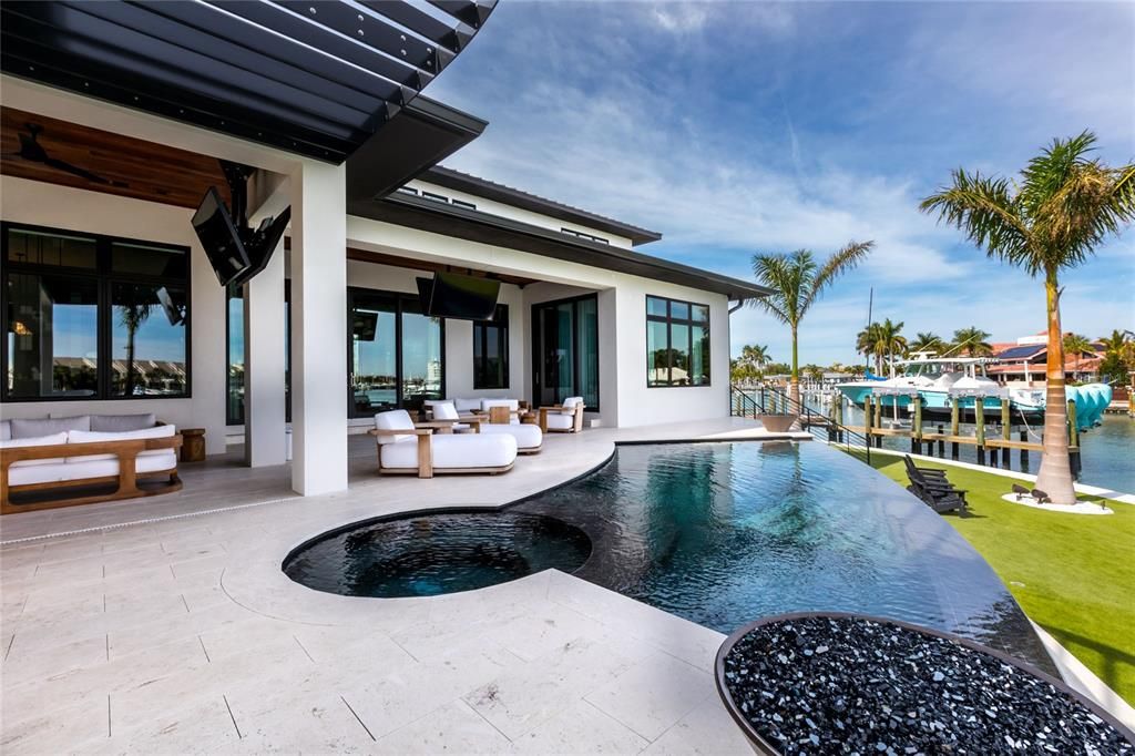 Exterior, Pool, Water