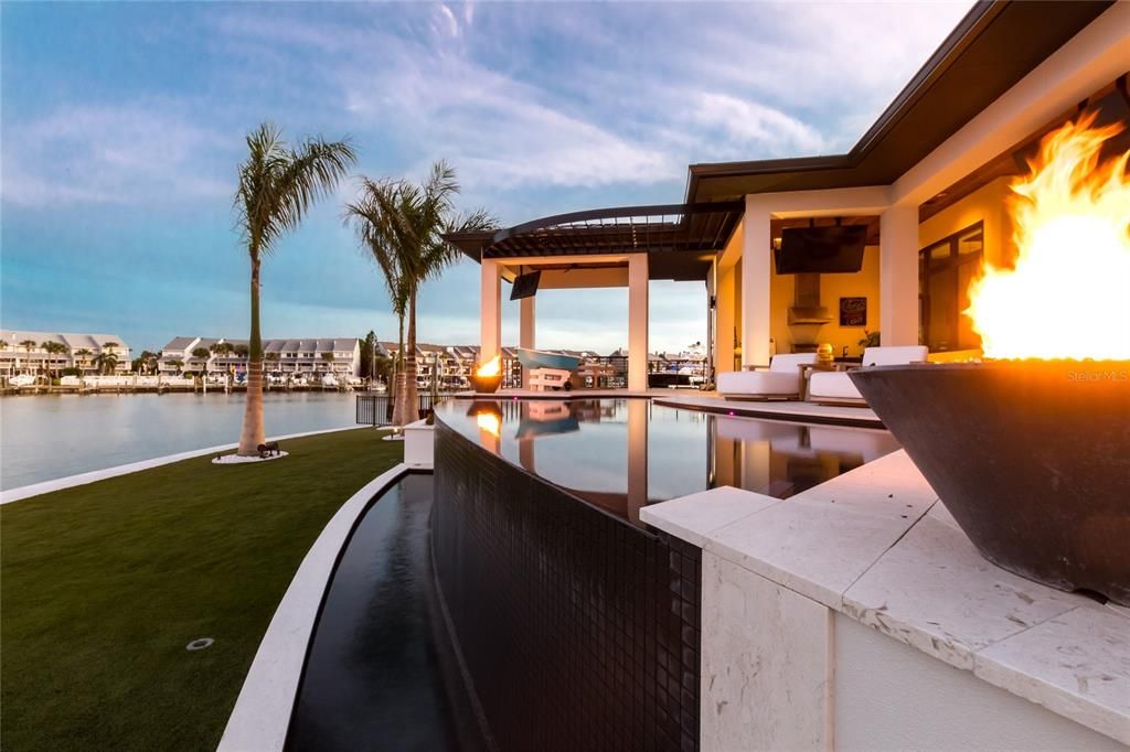 Exterior, Pool, Water