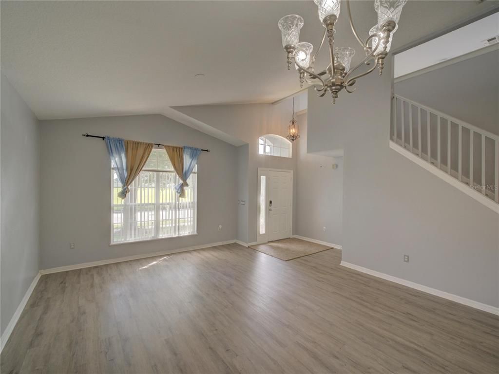 Chandelier, Empty room, Interior, Pendant Lights, Wood Texture Flooring