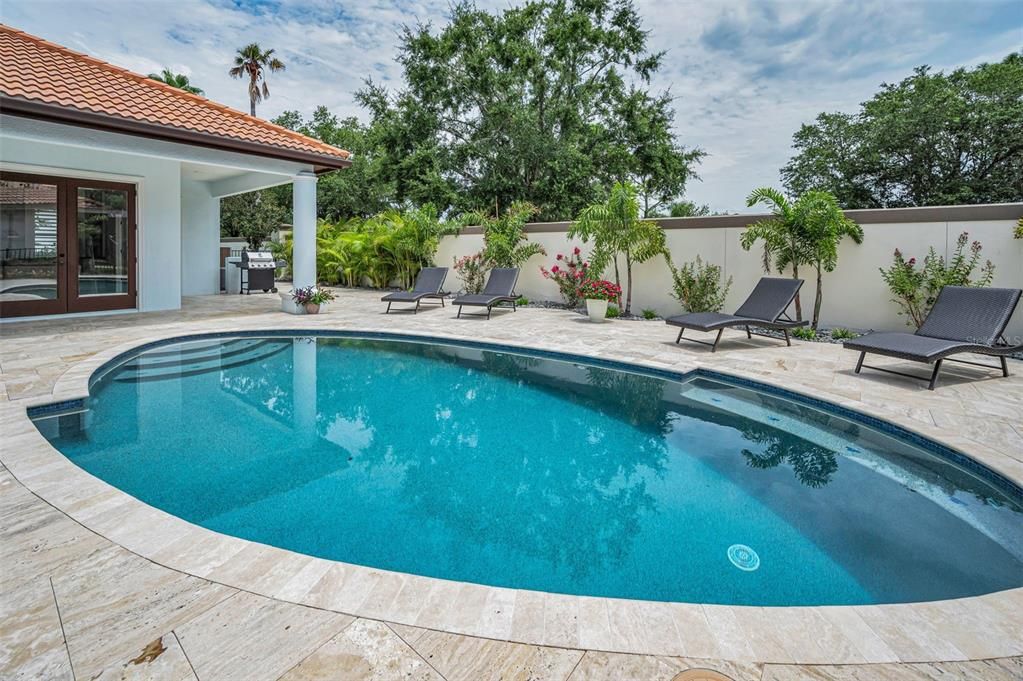 Exterior, Pool