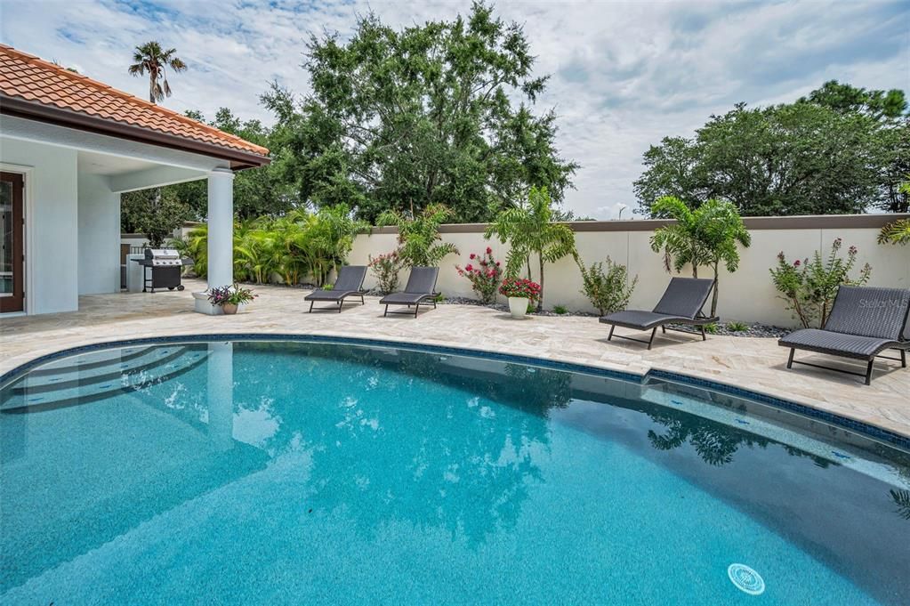 Exterior, Pool