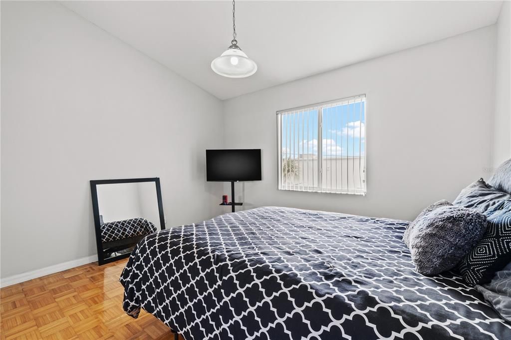 Bedroom, Interior, Pendant Lights, Wood Texture Flooring
