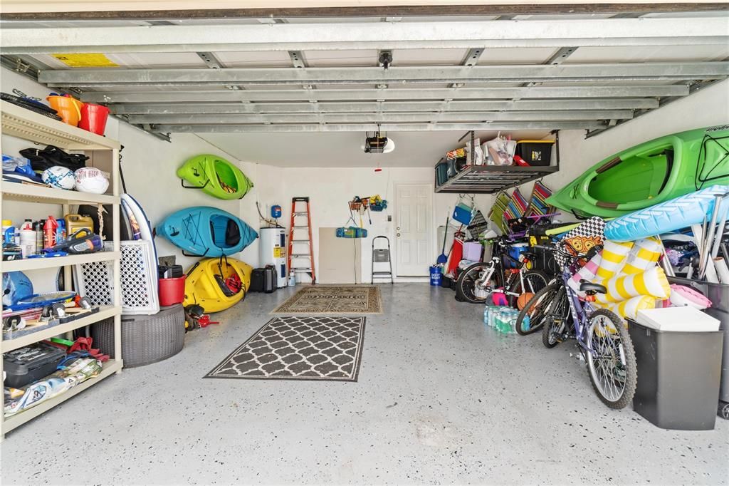 Garage, Interior