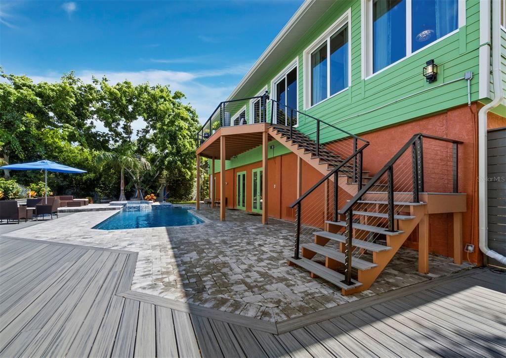Exterior, Pool