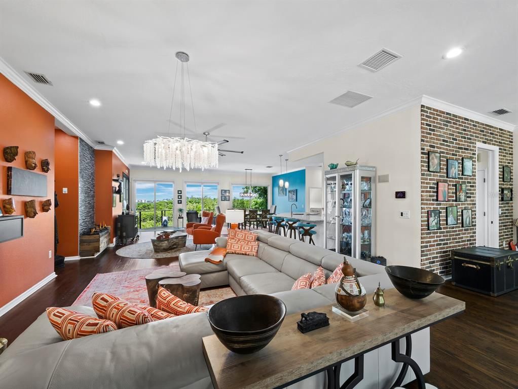 Chandelier, Dining room, Interior, Living room, Pendant Lights, Recessed Lighting, Wood Texture Flooring
