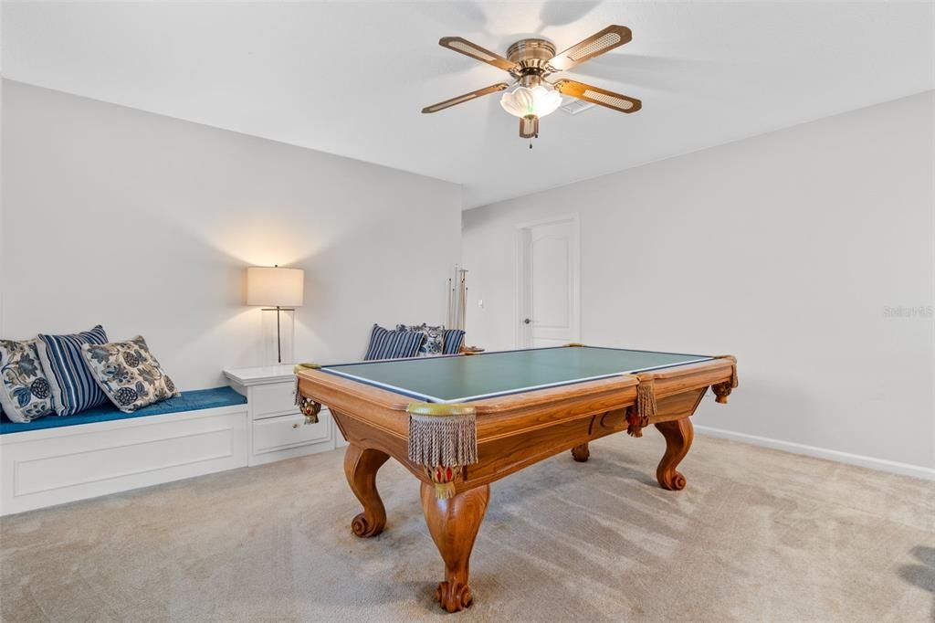 Billiard Table, Game Room, Interior