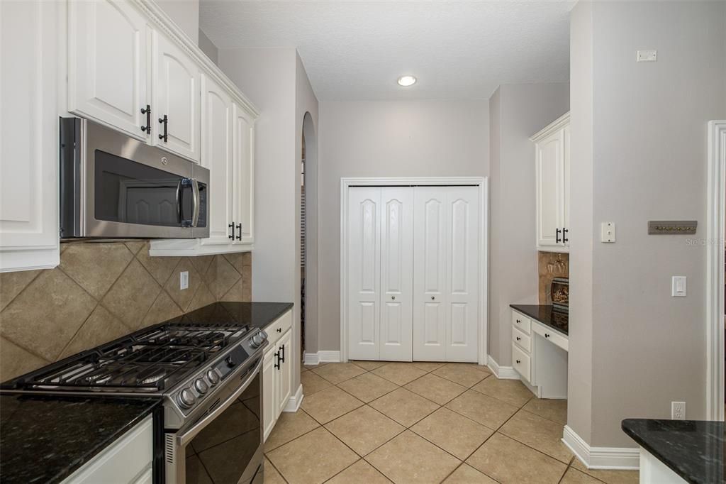 Interior, Kitchen, Recessed Lighting