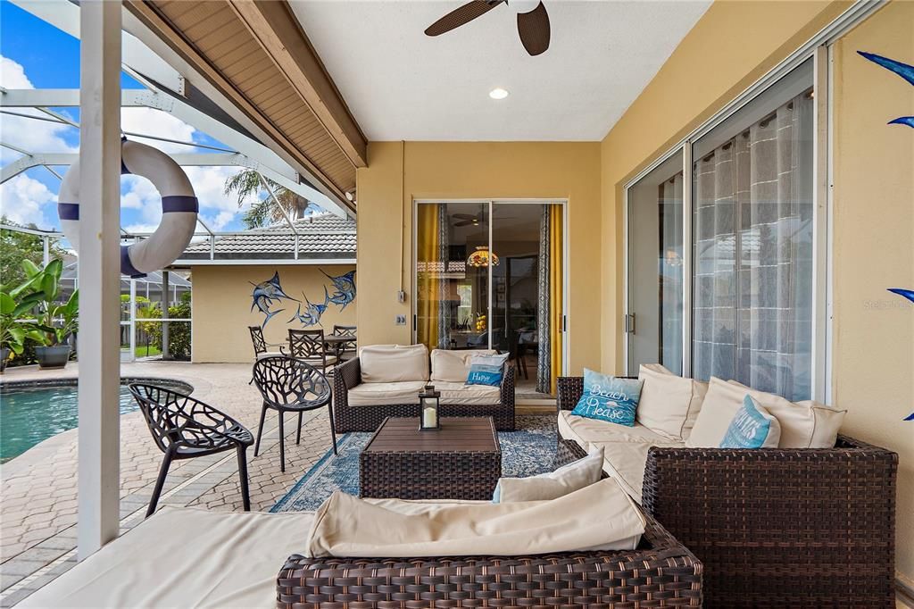 Exterior, Pool, Recessed Lighting