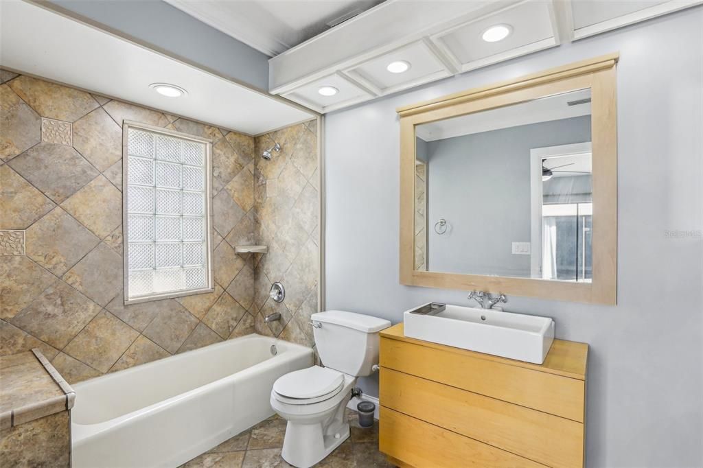 Bathroom, Interior, Recessed Lighting