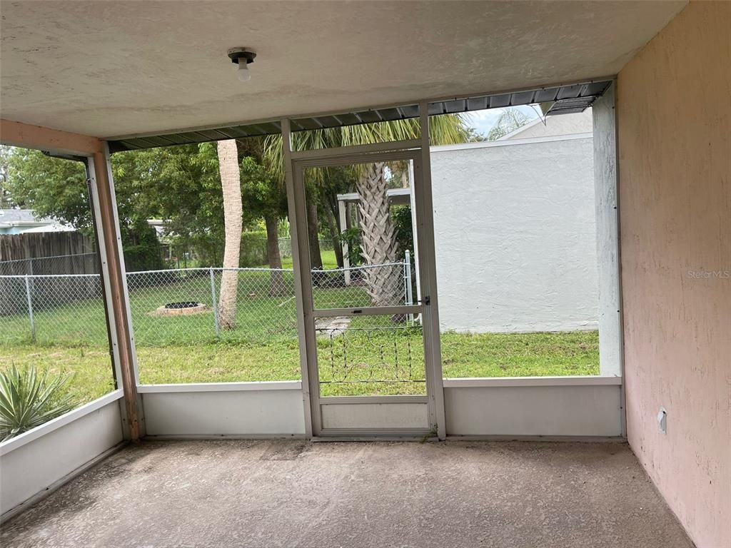 Empty room, Interior, Sun Room