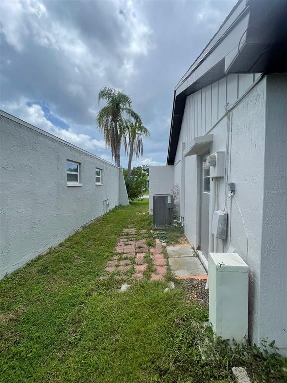 Backyard, Exterior