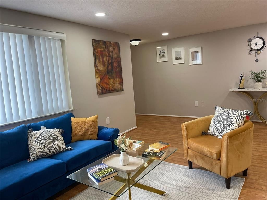 Interior, Living room, Recessed Lighting, Wood Texture Flooring