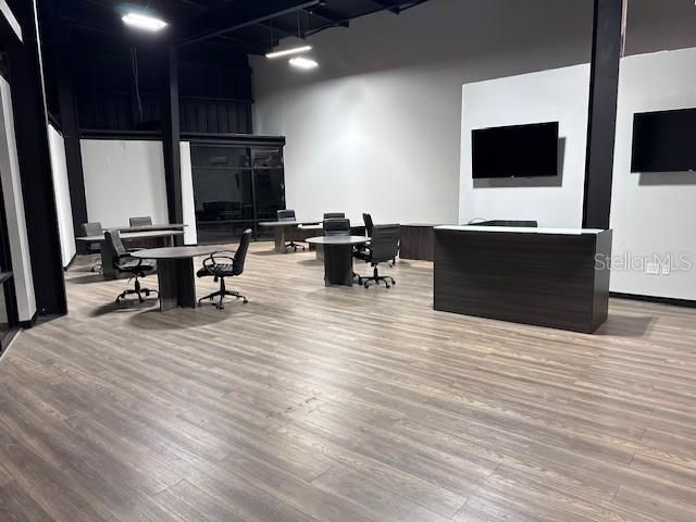 Home Office, Interior, Recessed Lighting, Wood Texture Flooring