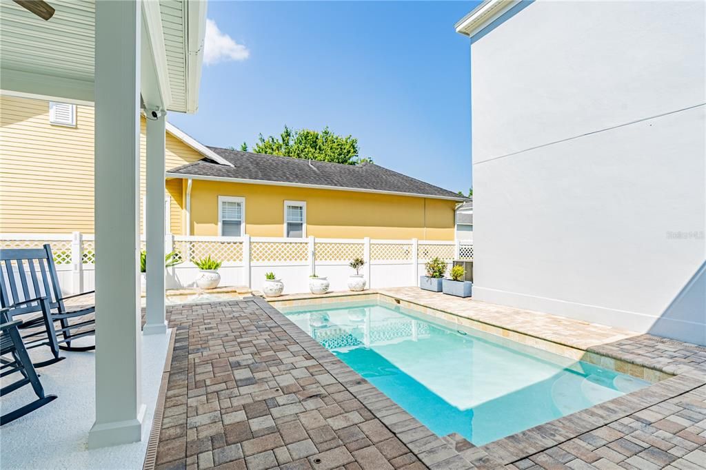 Exterior, Pool
