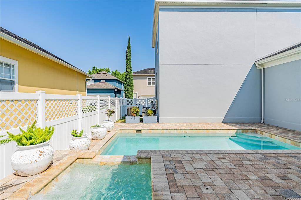Exterior, Pool