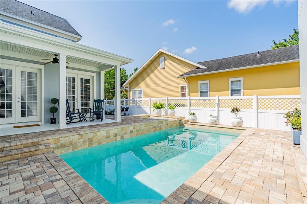 Exterior, Pool