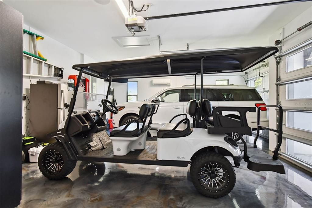 Garage, Interior