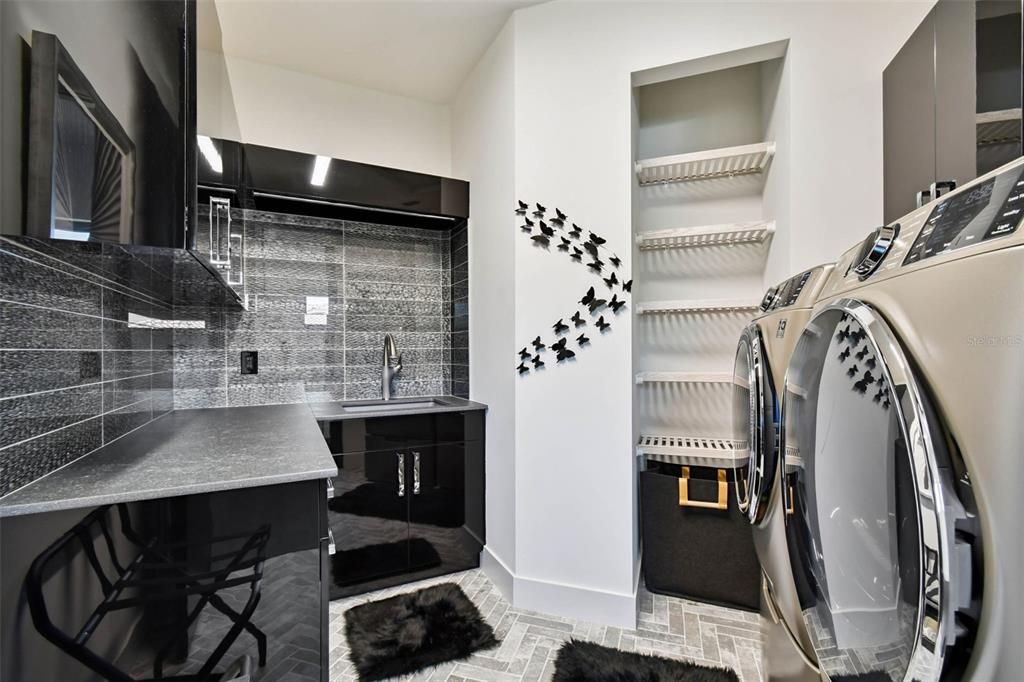 Interior, Washer