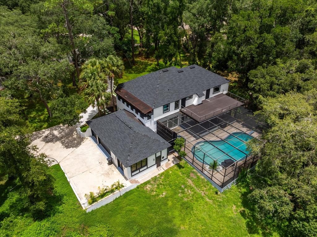 Exterior, Drone