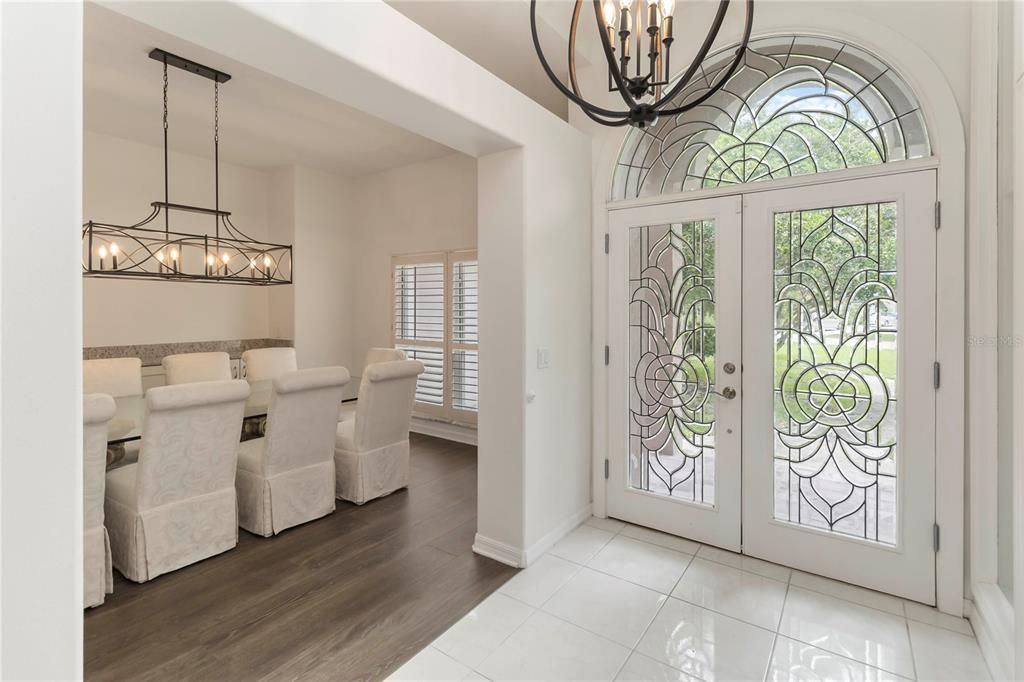 Chandelier, Dining room, Interior, Pendant Lights, Wood Texture Flooring