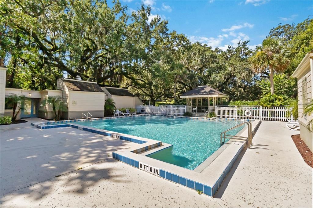 Exterior, Pool