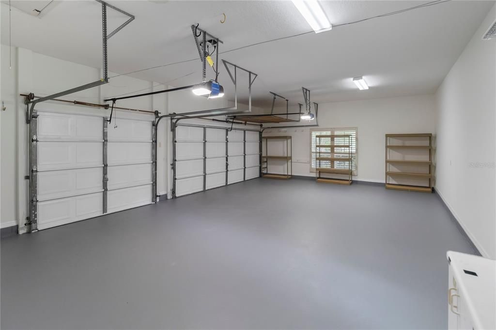 Garage, Interior