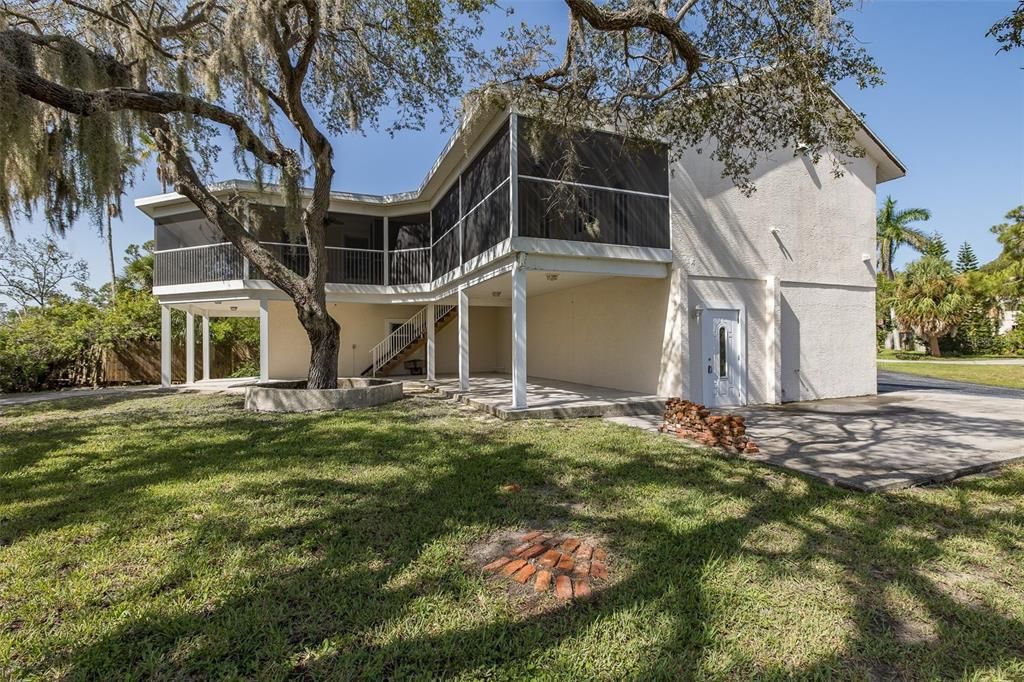 Backyard, Exterior