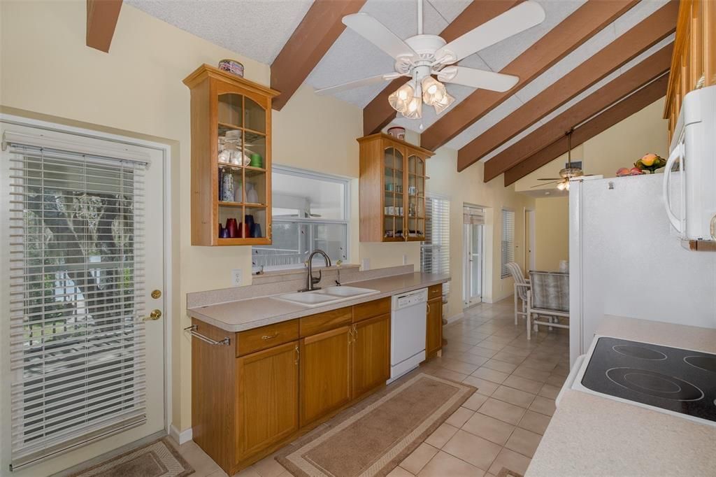 Dining room, Interior, Kitchen, Wooden Beams