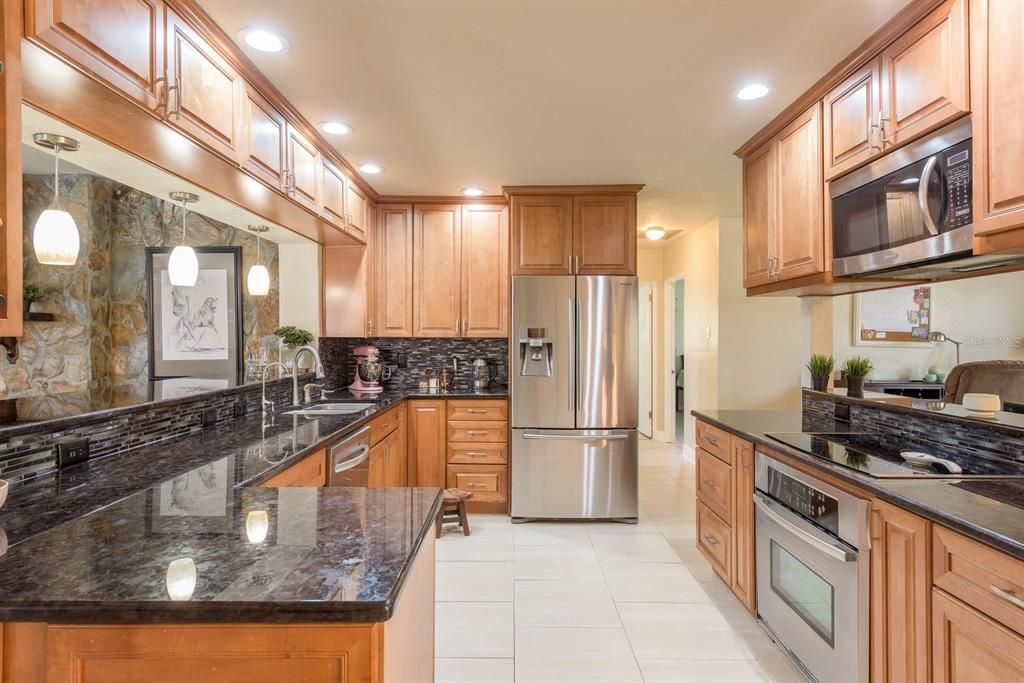 Interior, Kitchen, Pendant Lights, Recessed Lighting, Stainless Steel Appliances