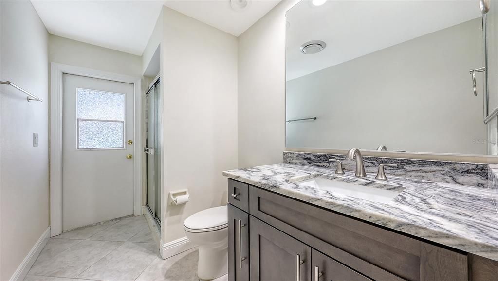 Bathroom, Interior, Recessed Lighting